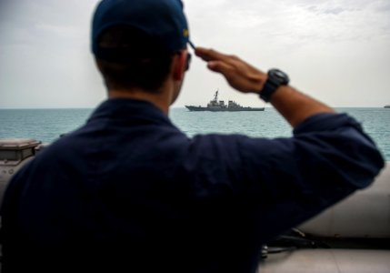 USS ARLEIGH BURKE (DDG 51) 140402-N-VC599-132 (13820358164)