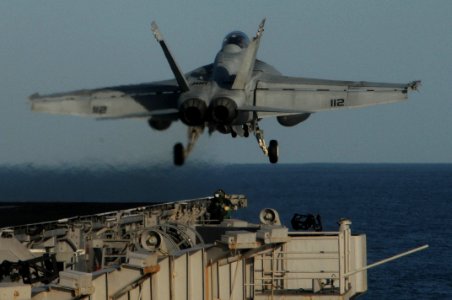 US Navy 091206-N-3038W-040 Maj. Gen. Stephen L. Hoog, Deputy Combined Force Air Component Commander, U.S. Central Command, launches from the aircraft carrier USS Nimitz (CVN 68) in an F-A-18F Super Hornet assigned to the Black