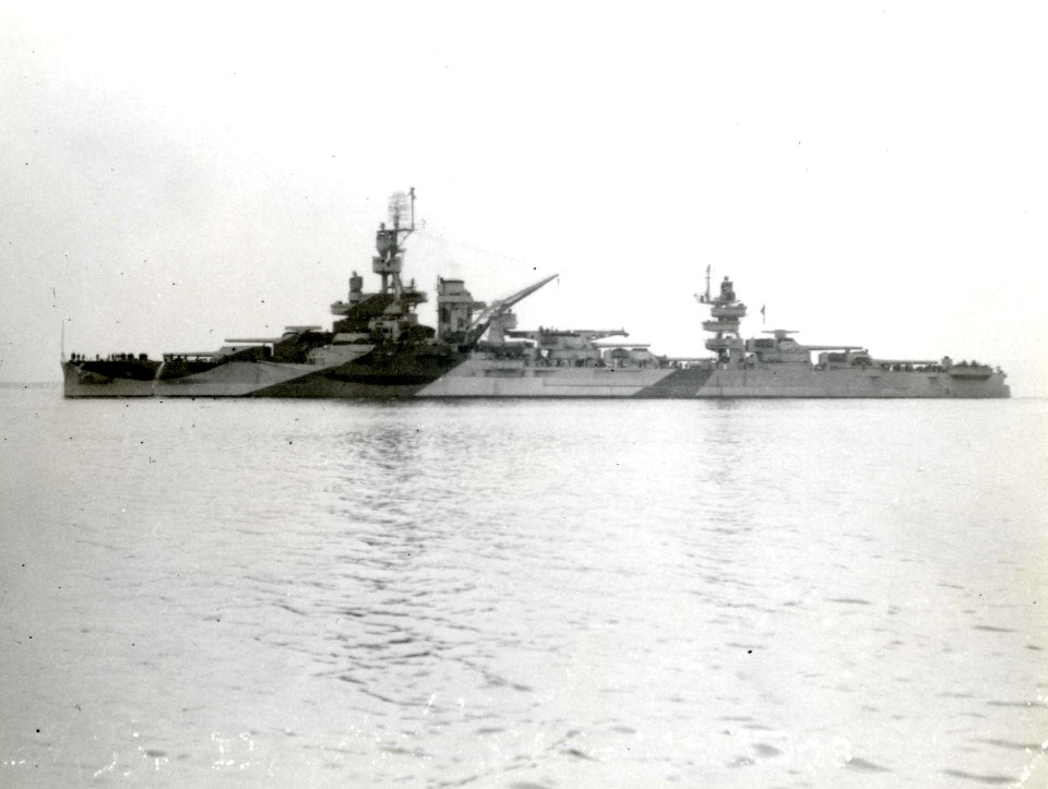 USS Arkansas (BB-33) in November 1944