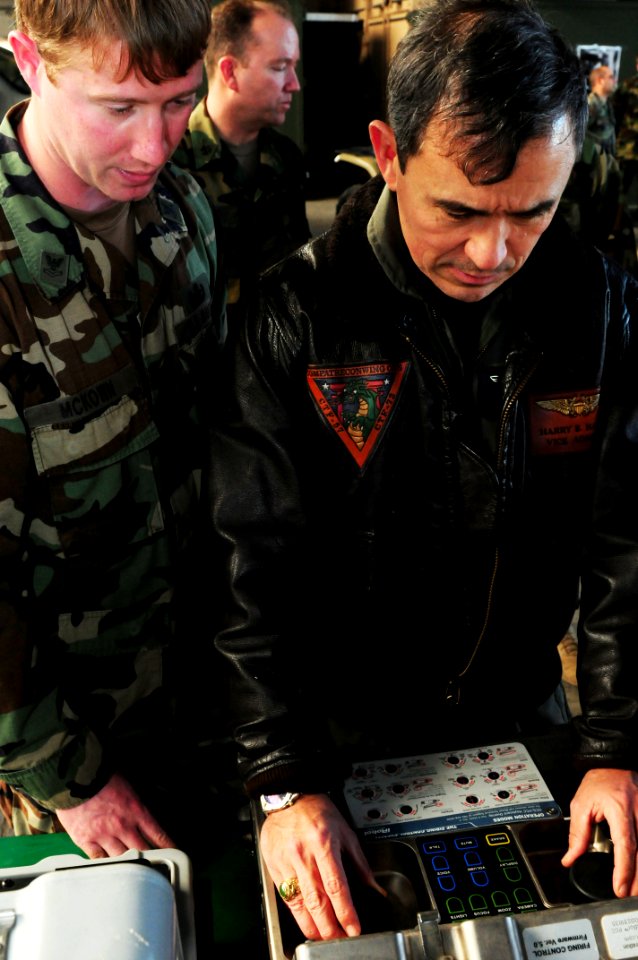 US Navy 091230-N-7730P-082 Vice Adm. Harry B. Harris Jr., commander of U.S. 6th Fleet, visits with sailors assigned to Explosive Ordnance Disposal Mobile Unit (EODMU) 8 at Naval Air Station Sigonella