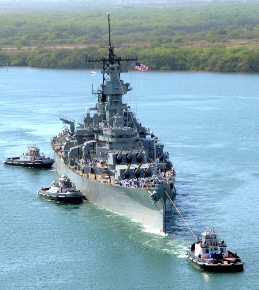 US Navy 100107-N-3666S-302 The battleship EX-USS Missouri (BB 63) returns to Ford Island after finishing scheduled repairs at Pearl Harbor Naval Shipyard