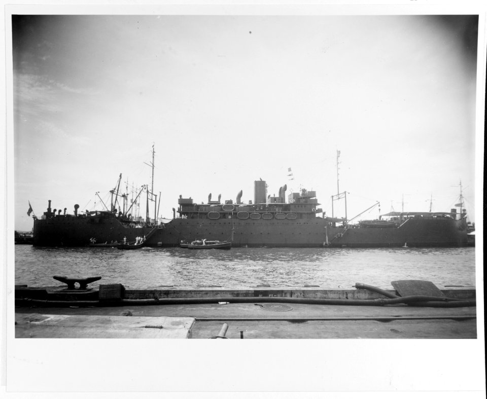 USS Argonne - 19-N-25207