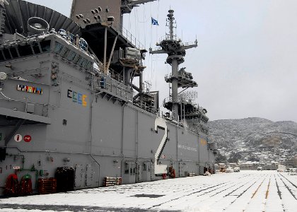 US Navy 100113-N-5215E-020 The forward-deployed amphibious assault ship USS Essex (LHD 2) sits in her homeport of Sasebo, Japan after a snowstorm