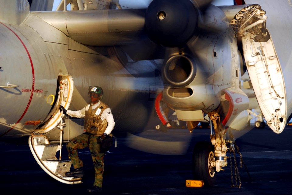 US Navy 100114-N-3589B-007 viation Structural Mechanic 3rd Class Oliver Charles assigned to the Wallbangers of Carrier Airborne Early Warning Squadron (VAW)