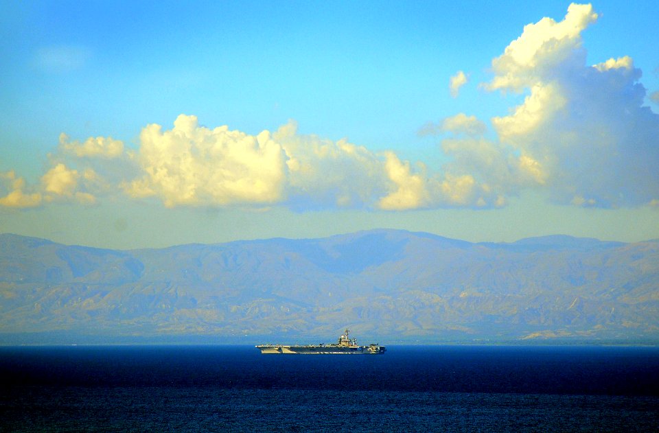 US Navy 100115-N-4774B-876 The Nimitz-class aircraft carrier USS Carl Vinson (CVN 70) operating off the coast of Haiti as during humanitarian relief efforts