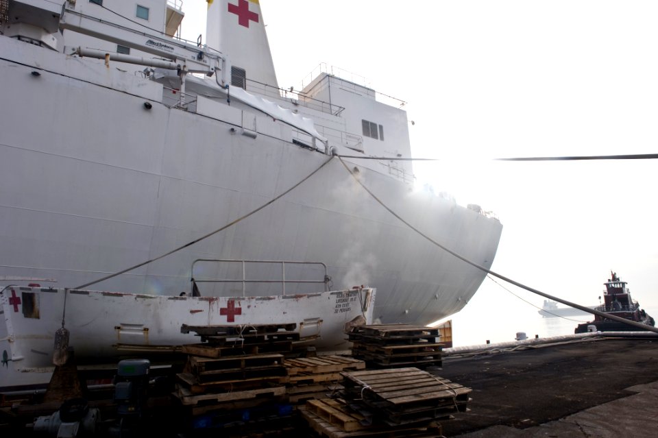 US Navy 100116-N-XXXXX-219 The Military Sealift Command (MSC) hospital ship USNS Comfort (T-AH 20) prepares to get underway for a short notice humanitarian deployment to Port-au-Prince, Haiti