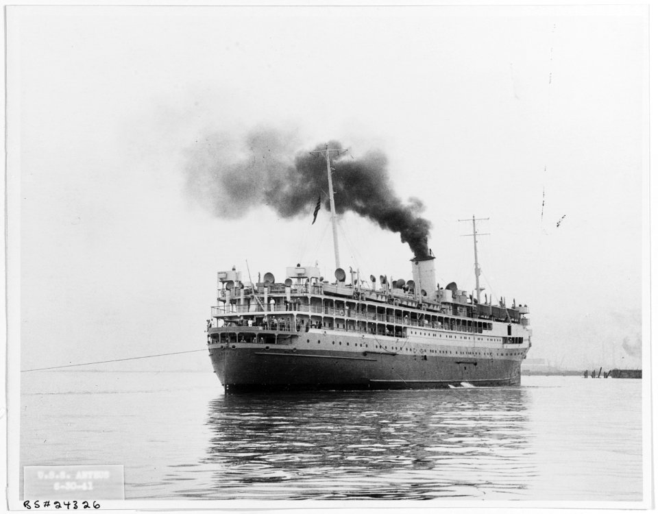 USS Antaeus - 19-N-24326