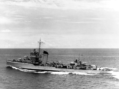 USS Anderson (DD-411) underway on Neutrality Patrol, 29 June 1941 (80-CF-2156-1)