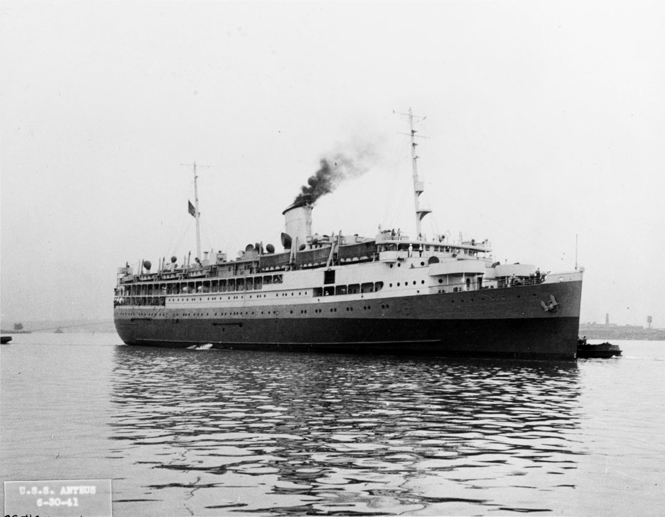 USS Antaeus - 19-N-24324