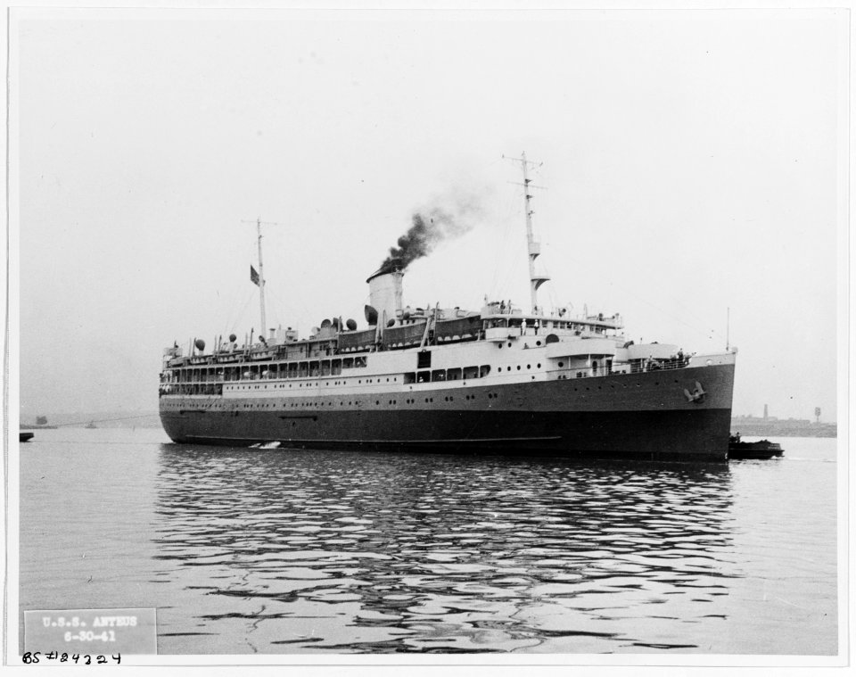 USS Antaeus - 19-N-24324