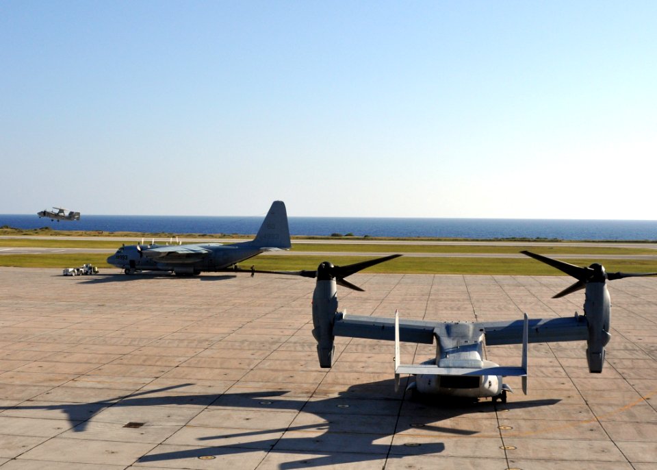 US Navy 100124-N-8241M-179 An MV-22 Osprey assigned to the Golden Eagles of Marine Medium Tiltrotor Squadron (VMM) 162 taxis to the flight line at the airfield at Naval Station Guantanamo Bay