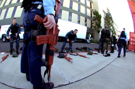 US Navy 100125-N-4482V-001 Sailors attending a visit, board, search and seizure (VBSS) school don their gear photo