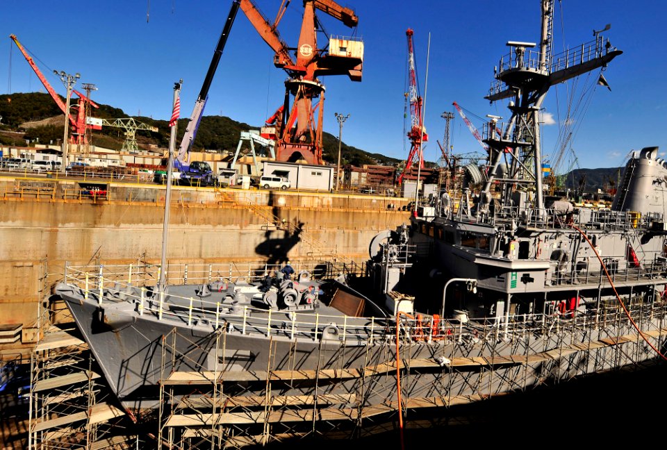 US Navy 100126-N-0807W-014 The mine countermeasures ship USS Guardian (MCM 5) moors in dry-dock at SSK Shipyard in Sasebo, Japan during a scheduled dry-dock selective restricted availability