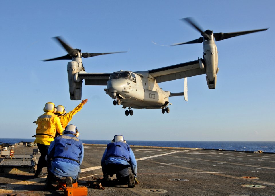 US Navy 100127-N-1082Z-073 Fight deck directors aboard the amphibious dock landing ship USS Ashland (LSD 48) launch an MV-22 Osprey assigned to Marine Medium Tiltrotor Squadron (MMV) 162