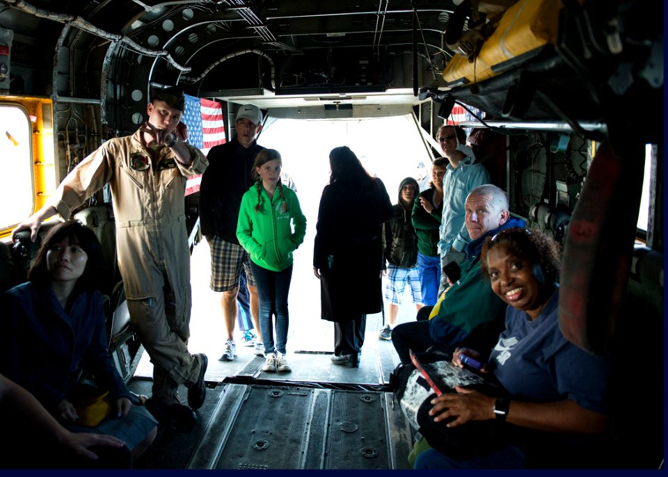 USS America tours 141009-N-FR671-369