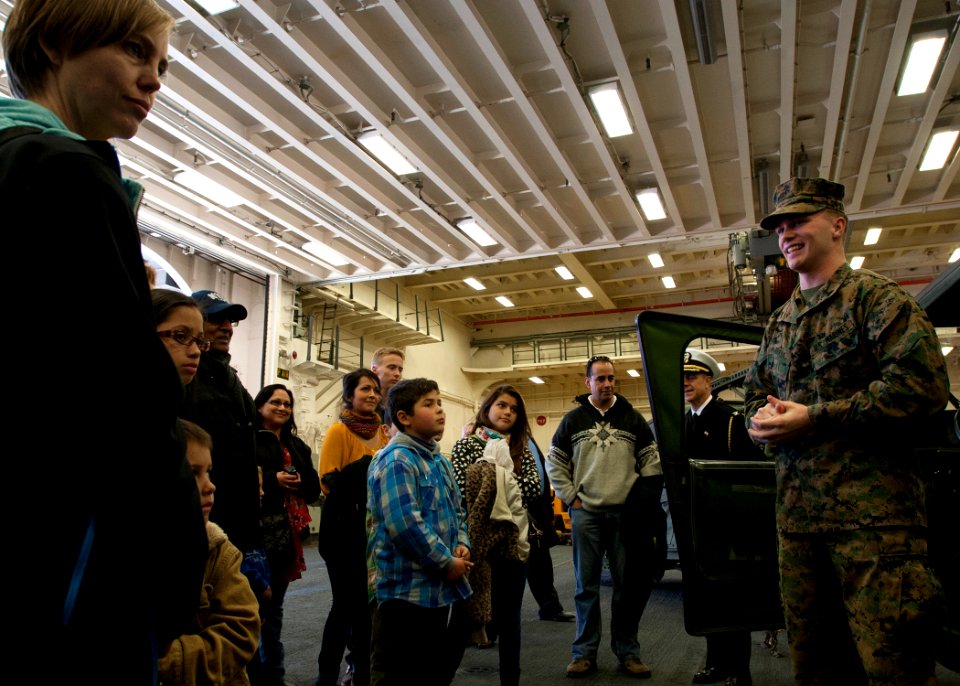 USS America tour 140824-N-FR671-103