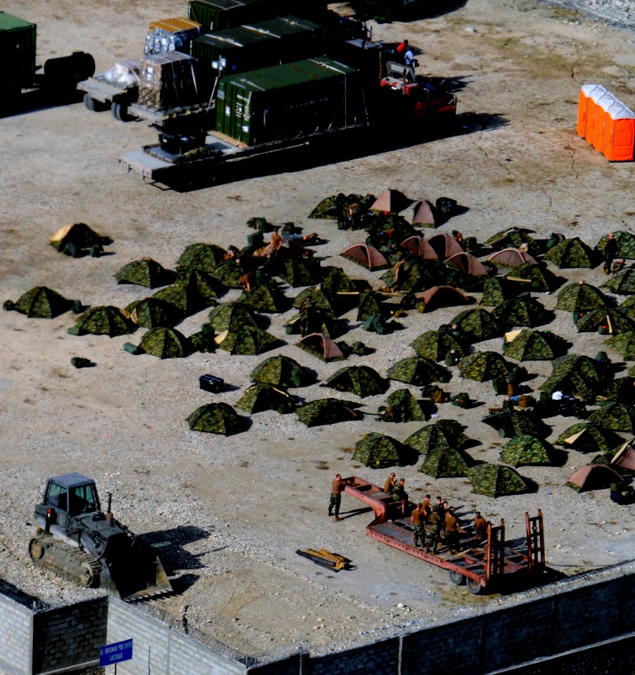 US Navy 100127-N-5214S-153 Marines live in a tent-city while providing support during Operation Unified Response