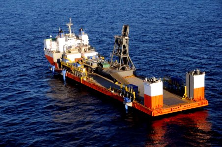 US Navy 100129-O-XXXXX-002 The Navy completed an at sea exercise to demonstrate the transfer of vehicles between a surrogate mobile landing platform ship and a large medium-speed roll-on-roll-off ship