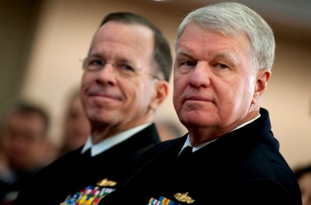 US Navy 100129-N-0696M-022 Senior Navy leadership participate in a leadership discussion