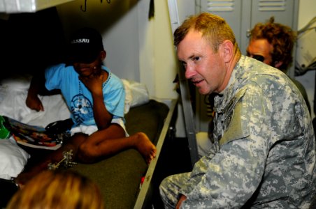 US Navy 100129-N-2735T-049 U.S. Army Lt. Gen. P.K. (Ken) Keen, deputy commander of U.S. Southern Command, visits the medical department of the amphibious assault ship USS Nassau (LHA 4)