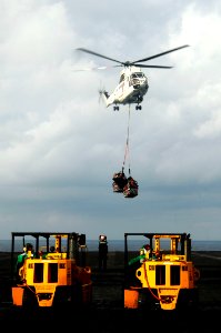 US Navy 100129-N-3038W-403 Military sealift command conducts an underway replenishment