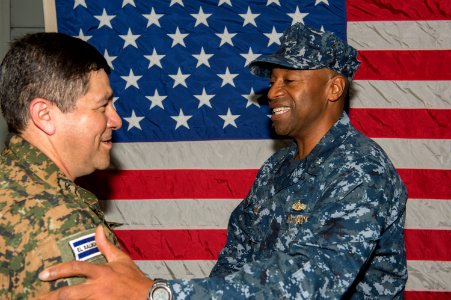 USS America receives distinguished visitors from El Salvador 140908-N-MD297-014