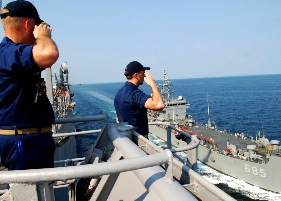 US Navy 100203-N-6692A-135 Officers render honors to the Republic of Korea navy tank landing ship Seongin Bong (LST 685)