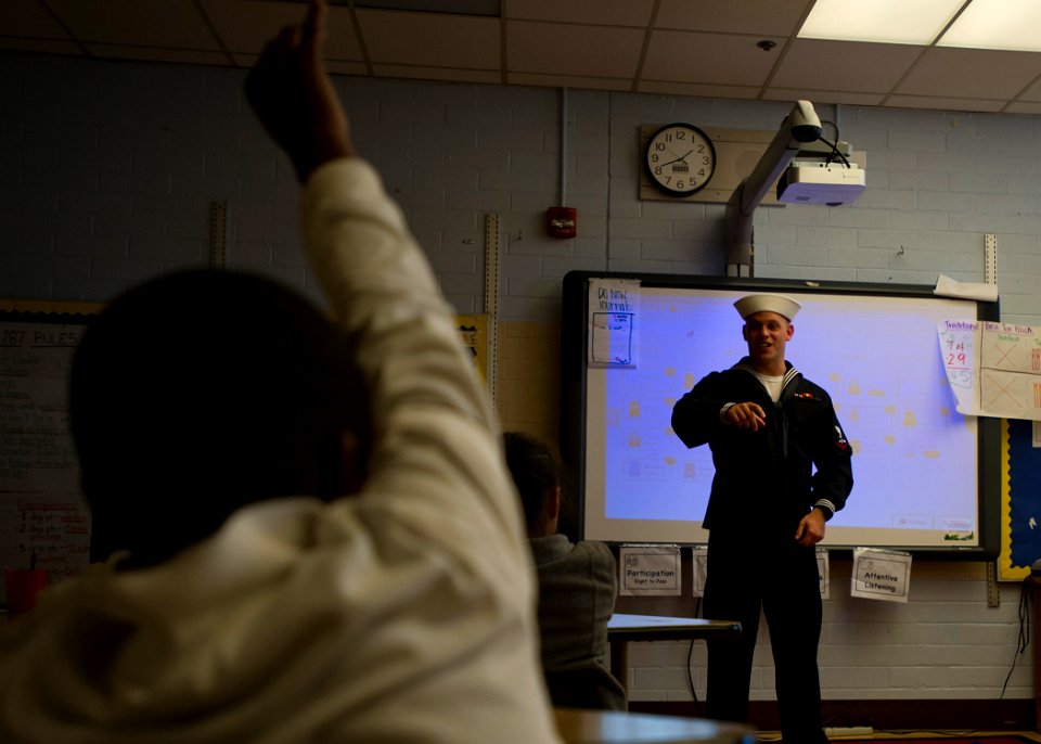 USS America sailors participate in community relations during San Francisco Fleet Week 141008-N-FR671-080