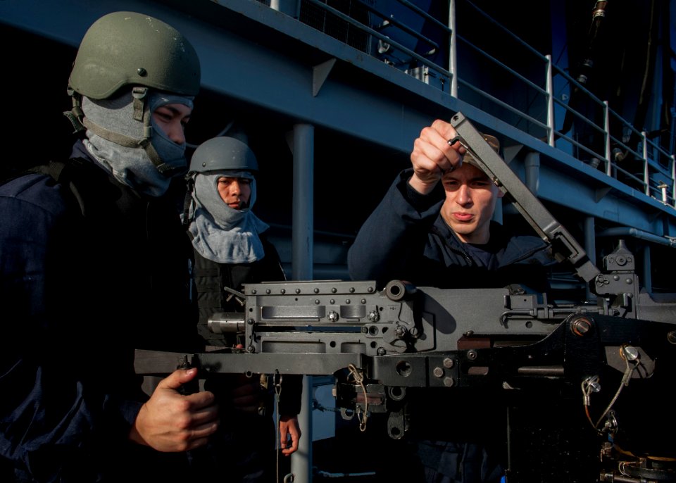USS America operations 150122-N-CC789-030