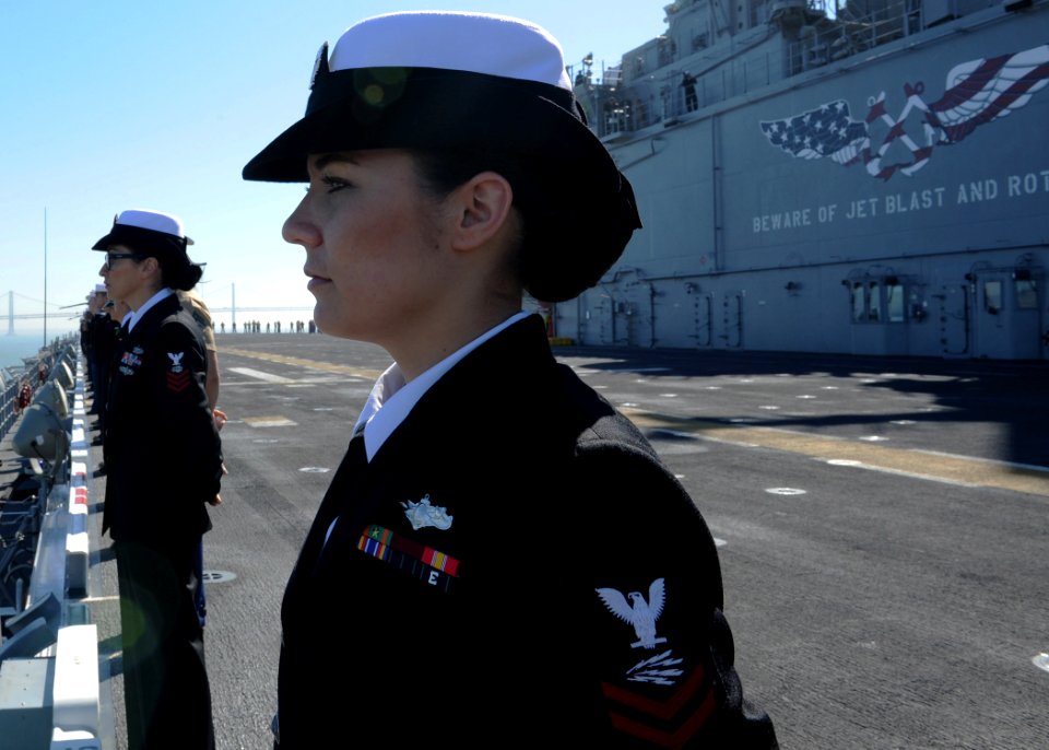 USS America operations 141006-N-CC789-318