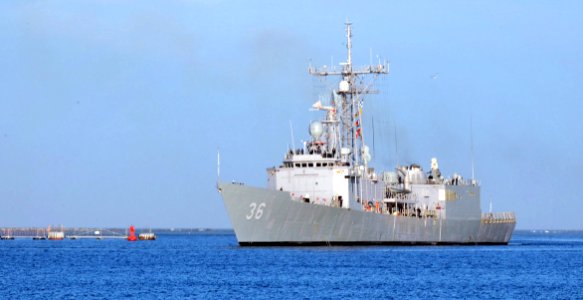 US Navy 100209-N-1522S-001 The guided-missile frigate USS Underwood (FFG 36) returns to Naval Station Mayport after conducting humanitarian and disaster relief operations supporting Operation Unified Response