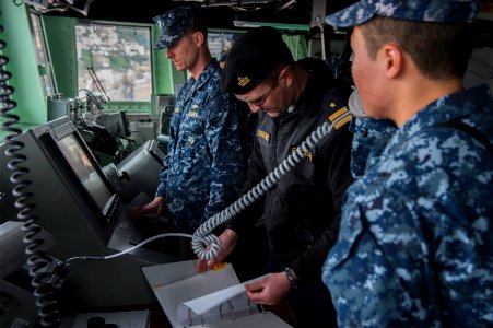 USS America operations 140827-N-MD297-004