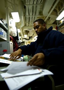 USS America operations 140822-N-FR671-064