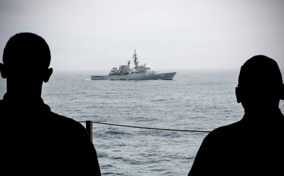 USS America operations 140903-N-LD343-003