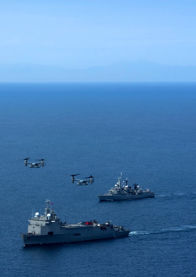 USS America operations 140827-N-AC979-022
