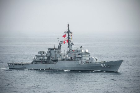 USS America operations 140903-N-LD343-004