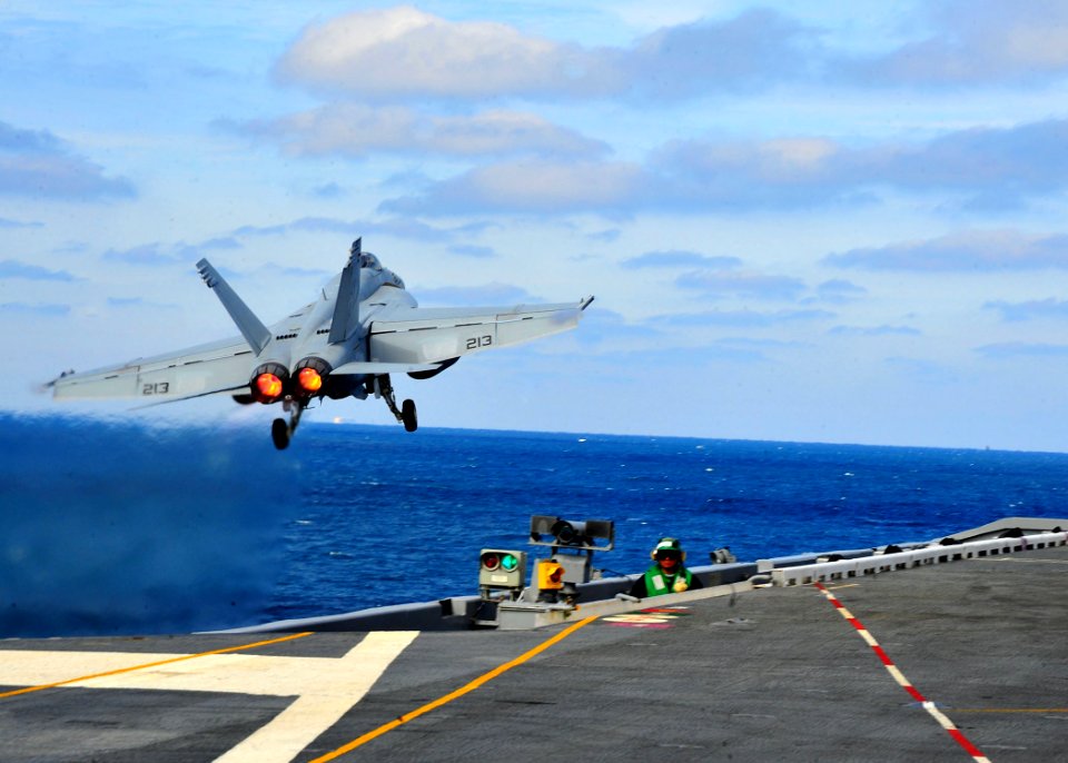 US Navy 100211-N-2953W-060 Jet launches from USS Carl Vinson