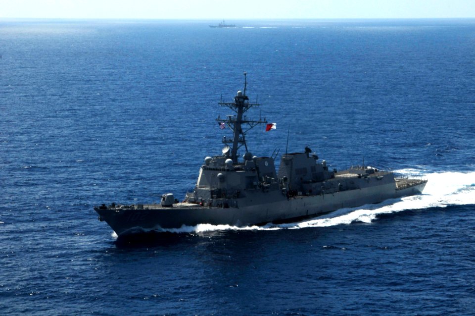 US Navy 100215-N-3038W-410 The guided-missile destroyer USS Sampson (DDG 102) and the guided-missile frigate USS Rentz (FFG 46) operate in the South China Sea