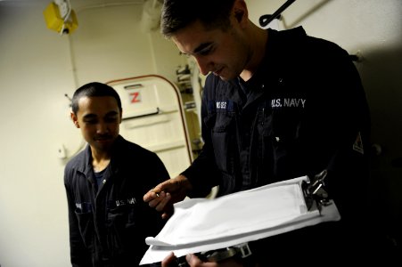 USS America operations 140724-N-LD343-007