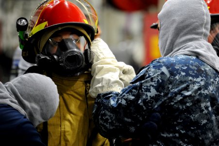 USS America general quarters 140816-N-LD343-007