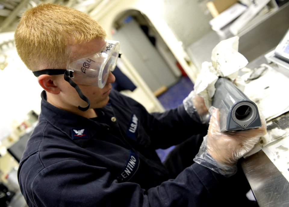 USS America machinery room operations 140816-N-FR671-032