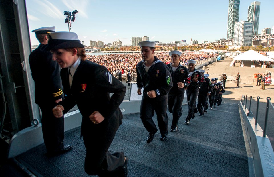 USS America commissioning 141011-N-LQ799-317