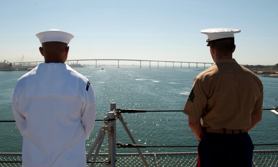 USS America arrives in its homeport of San Diego 140915-N-LQ799-016