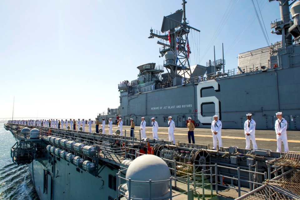 USS America arrives in its homeport of San Diego 140915-N-YB590-128