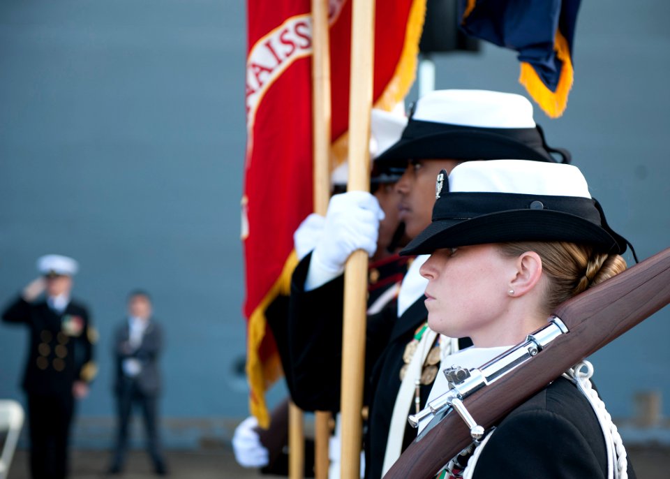 USS America commissioning 141011-N-FR671-040