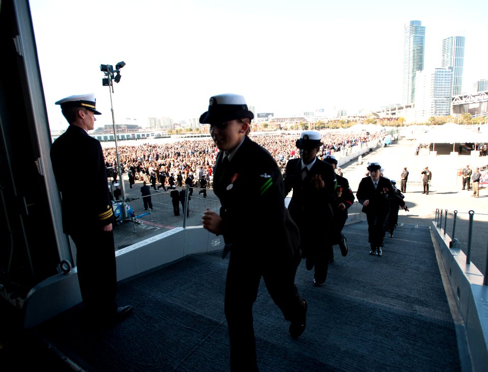USS America commissioning 141011-N-LQ799-298