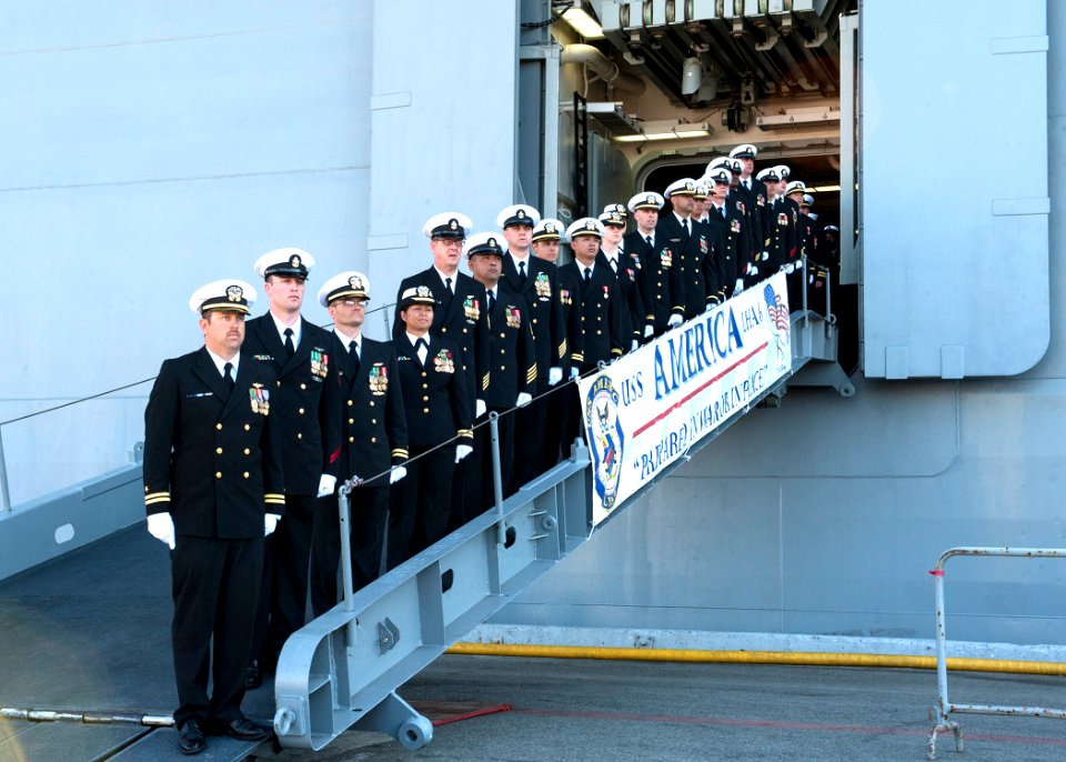 USS America commissioning 141006-N-AC979-330
