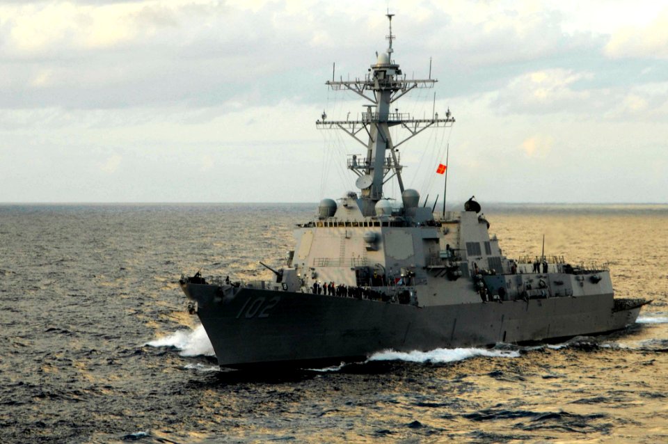 US Navy 100225-N-3038W-267 The guided-missile destroyer USS Sampson (DDG 102) transits the Philippine Sea