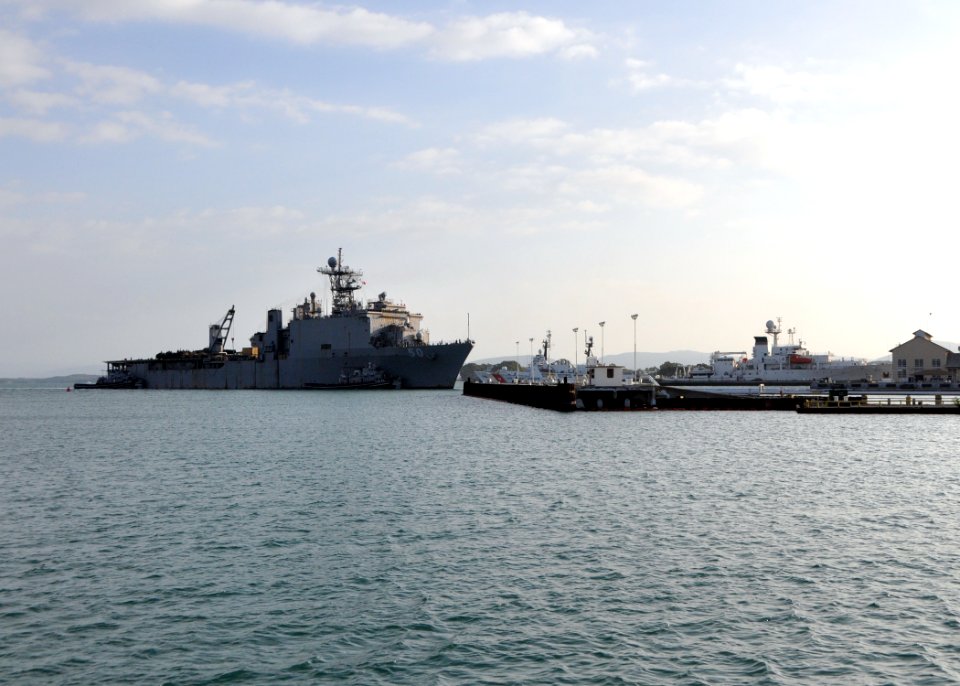 US Navy 100301-N-8241M-192 The amphibious dock landing ship USS Carter Hall (LSD 50) arrives at Naval Station Guantanamo Bay, Cuba