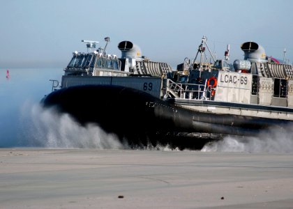 US Navy 100306-N-3165S-028 A landing craft air cushion from Amphibious Craft Unit (ACU) 4 returns to Joint Expeditionary Base Little Creek-Fort Story
